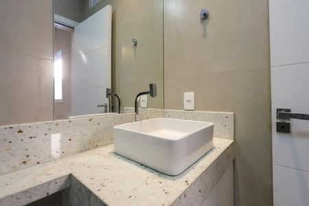 Casa para alugar com 125m², 3 quartos e 4 vagasBanheiro da Suíte