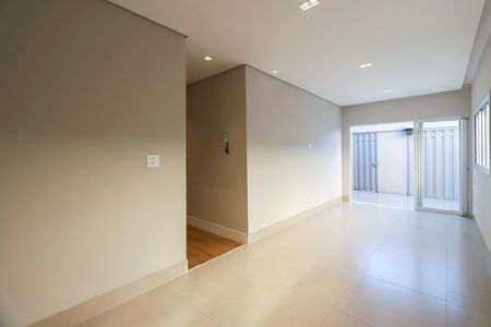 Casa para alugar com 125m², 3 quartos e 4 vagasSala
