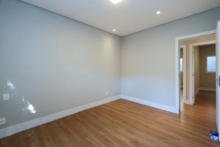 Casa para alugar com 125m², 3 quartos e 4 vagasSuíte