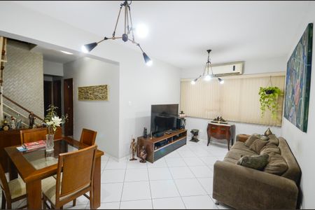 Apartamento à venda com 160m², 3 quartos e 1 vagaSala