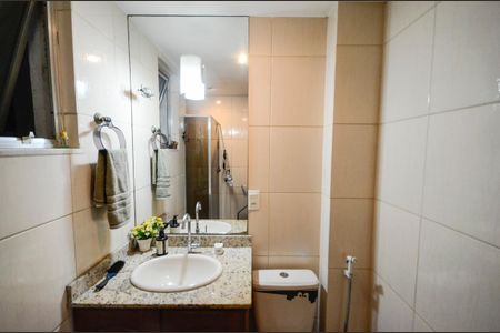 Apartamento à venda com 160m², 3 quartos e 1 vagaBanheiro Social