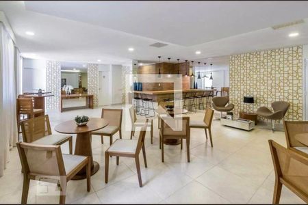 Apartamento à venda com 62m², 1 quarto e 1 vaga Apartamento à venda com 62m², 1 quarto e 1 vagaÁrea comum - Salão de festas