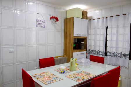 Casa à venda com 300m², 5 quartos e 2 vagas Casa à venda com 300m², 5 quartos e 2 vagasCopa