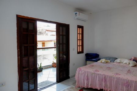 Casa à venda com 300m², 5 quartos e 2 vagas Casa à venda com 300m², 5 quartos e 2 vagasSuíte 2