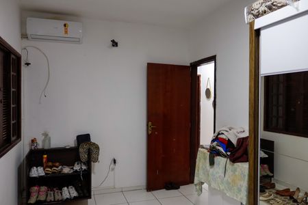 Casa à venda com 300m², 5 quartos e 2 vagas Casa à venda com 300m², 5 quartos e 2 vagasSuíte 3