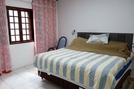 Casa à venda com 300m², 5 quartos e 2 vagas Casa à venda com 300m², 5 quartos e 2 vagasSuíte 4