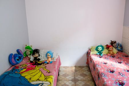 Casa à venda com 300m², 5 quartos e 2 vagas Casa à venda com 300m², 5 quartos e 2 vagasQuarto