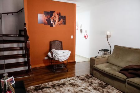 Casa à venda com 300m², 5 quartos e 2 vagas Casa à venda com 300m², 5 quartos e 2 vagasSala