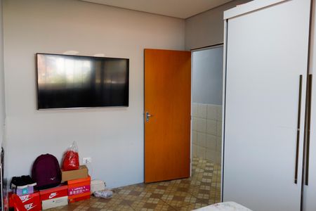 Casa à venda com 300m², 5 quartos e 2 vagas Casa à venda com 300m², 5 quartos e 2 vagasSuíte 1