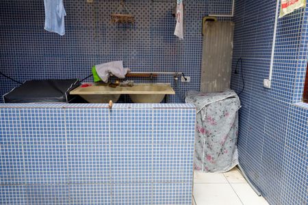 Casa à venda com 300m², 5 quartos e 2 vagas Casa à venda com 300m², 5 quartos e 2 vagasÁrea de Serviço