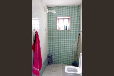 Casa à venda com 300m², 5 quartos e 2 vagas Casa à venda com 300m², 5 quartos e 2 vagasBanheiro da Suíte 1