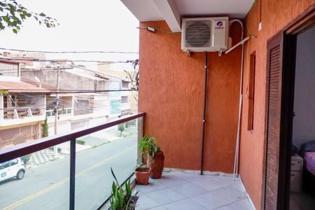 Casa à venda com 300m², 5 quartos e 2 vagas Casa à venda com 300m², 5 quartos e 2 vagasVaranda da Suíte 2