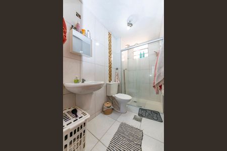 Apartamento à venda com 58m², 3 quartos e 2 vagas Apartamento à venda com 58m², 3 quartos e 2 vagasBanheiro Social