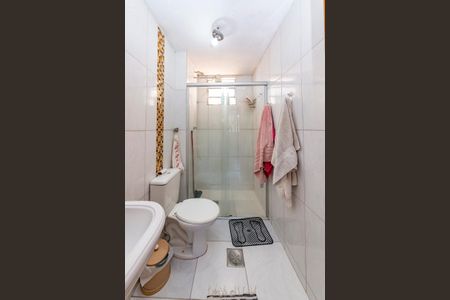 Apartamento à venda com 58m², 3 quartos e 2 vagas Apartamento à venda com 58m², 3 quartos e 2 vagasBanheiro Social