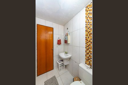 Apartamento à venda com 58m², 3 quartos e 2 vagas Apartamento à venda com 58m², 3 quartos e 2 vagasBanheiro Social