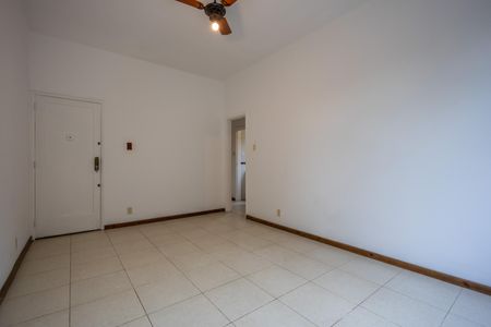 Apartamento para alugar com 70m², 2 quartos e 1 vaga Apartamento para alugar com 70m², 2 quartos e 1 vagaSala