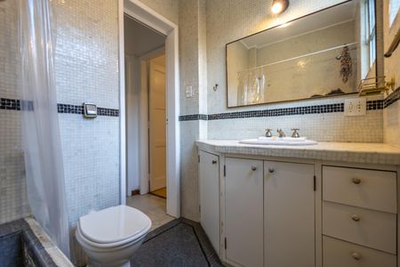 Apartamento para alugar com 70m², 2 quartos e 1 vaga Apartamento para alugar com 70m², 2 quartos e 1 vagaBanheiro