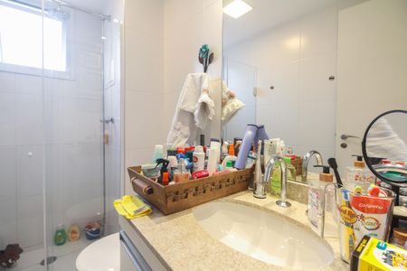 Apartamento à venda com 64m², 2 quartos e 1 vagaBanheiro Suíte 