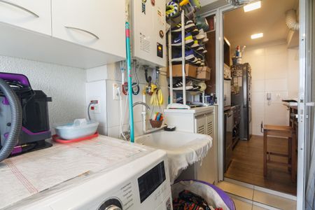 Apartamento à venda com 64m², 2 quartos e 1 vagaÁrea de Serviço 