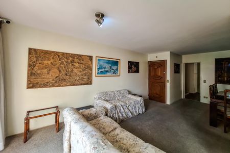 Apartamento à venda com 130m², 4 quartos e 3 vagas Apartamento à venda com 130m², 4 quartos e 3 vagasSala