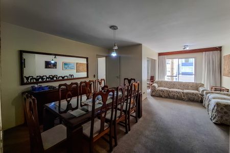 Apartamento à venda com 130m², 4 quartos e 3 vagas Apartamento à venda com 130m², 4 quartos e 3 vagasSala