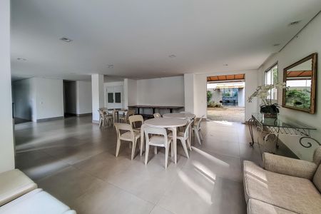 Apartamento à venda com 130m², 4 quartos e 3 vagas Apartamento à venda com 130m², 4 quartos e 3 vagasÁrea comum