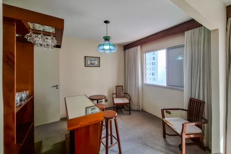 Apartamento à venda com 130m², 4 quartos e 3 vagas Apartamento à venda com 130m², 4 quartos e 3 vagasSala 2