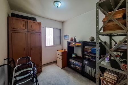 Apartamento à venda com 130m², 4 quartos e 3 vagas Apartamento à venda com 130m², 4 quartos e 3 vagasQuarto 1