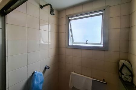 Apartamento à venda com 130m², 4 quartos e 3 vagas Apartamento à venda com 130m², 4 quartos e 3 vagasBanheiro do Quarto 4