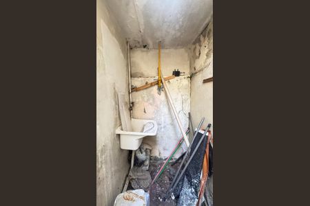 Casa à venda com 100m², 2 quartos e 1 vagaÁrea de Serviço