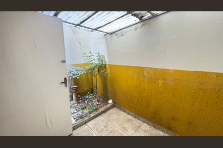 Casa à venda com 100m², 2 quartos e 1 vagaBanheiro de Serviço