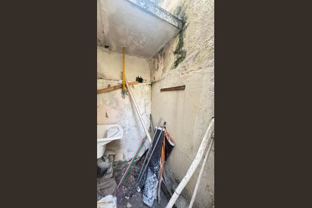 Casa à venda com 100m², 2 quartos e 1 vagaÁrea de Serviço