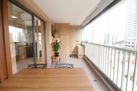 Studio para alugar com 44m², 1 quarto e sem vaga Studio para alugar com 44m², 1 quarto e sem vagaSacada