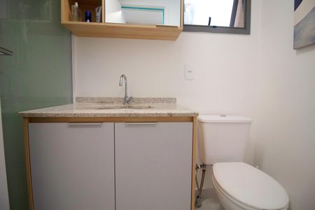 Studio para alugar com 44m², 1 quarto e sem vaga Studio para alugar com 44m², 1 quarto e sem vagaBanheiro