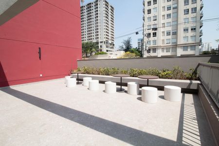 Studio para alugar com 44m², 1 quarto e sem vaga Studio para alugar com 44m², 1 quarto e sem vagaÁrea comum