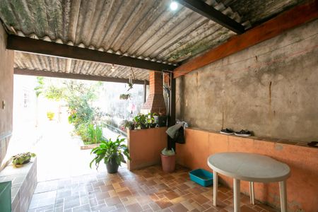 Casa à venda com 250m², 6 quartos e sem vagaÁrea de Serviço 