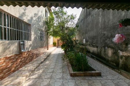 Casa à venda com 250m², 6 quartos e sem vagaQuintal 