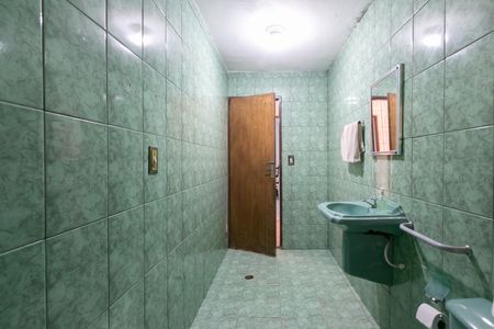 Casa à venda com 250m², 6 quartos e sem vagaBanheiro 2