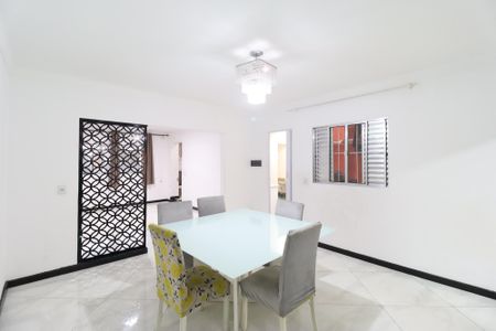 Casa à venda com 120m², 3 quartos e 1 vagaSala