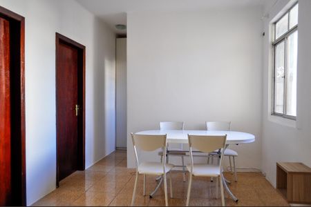 Apartamento para alugar com 60m², 2 quartos e sem vaga Apartamento para alugar com 60m², 2 quartos e sem vagaSala