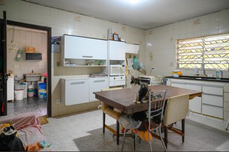 Casa à venda com 155m², 3 quartos e 2 vagas Casa à venda com 155m², 3 quartos e 2 vagasCozinha