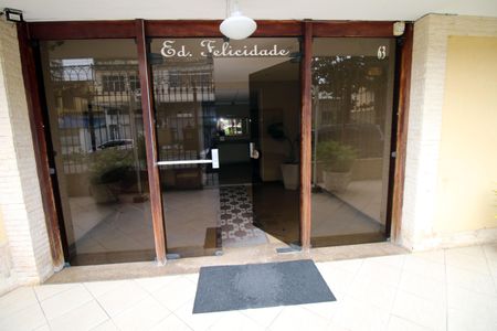 Apartamento à venda com 72m², 2 quartos e 1 vagaFachada e portaria