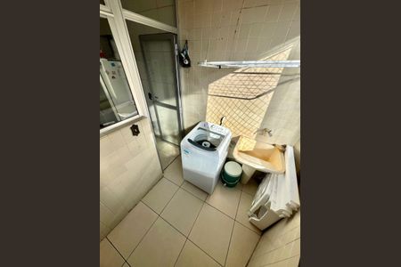 Apartamento à venda com 70m², 3 quartos e 1 vagaÁrea de Serviço