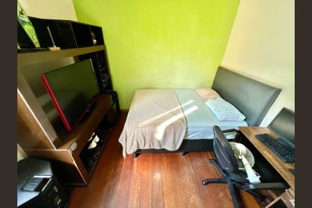 Apartamento à venda com 70m², 3 quartos e 1 vagaQuarto 2