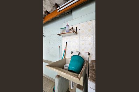 Casa à venda com 102m², 2 quartos e 2 vagasÁrea de Serviço