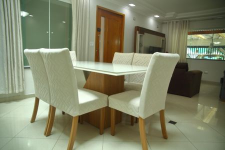 Casa à venda com 250m², 3 quartos e 2 vagasSala de jantar
