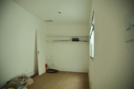 Casa à venda com 250m², 3 quartos e 2 vagasQuarto de Serviço