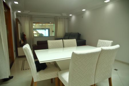 Casa à venda com 250m², 3 quartos e 2 vagasSala de jantar