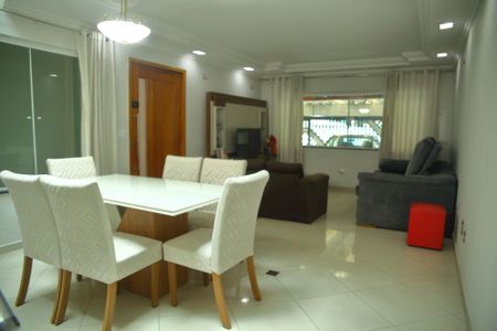 Casa à venda com 250m², 3 quartos e 2 vagasSala de jantar