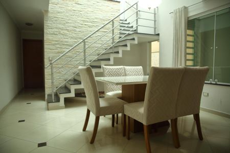 Casa à venda com 250m², 3 quartos e 2 vagasSala de jantar